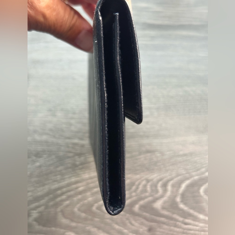 Salvatore Ferragamo Gancini Wallet - Picture 10 of 10